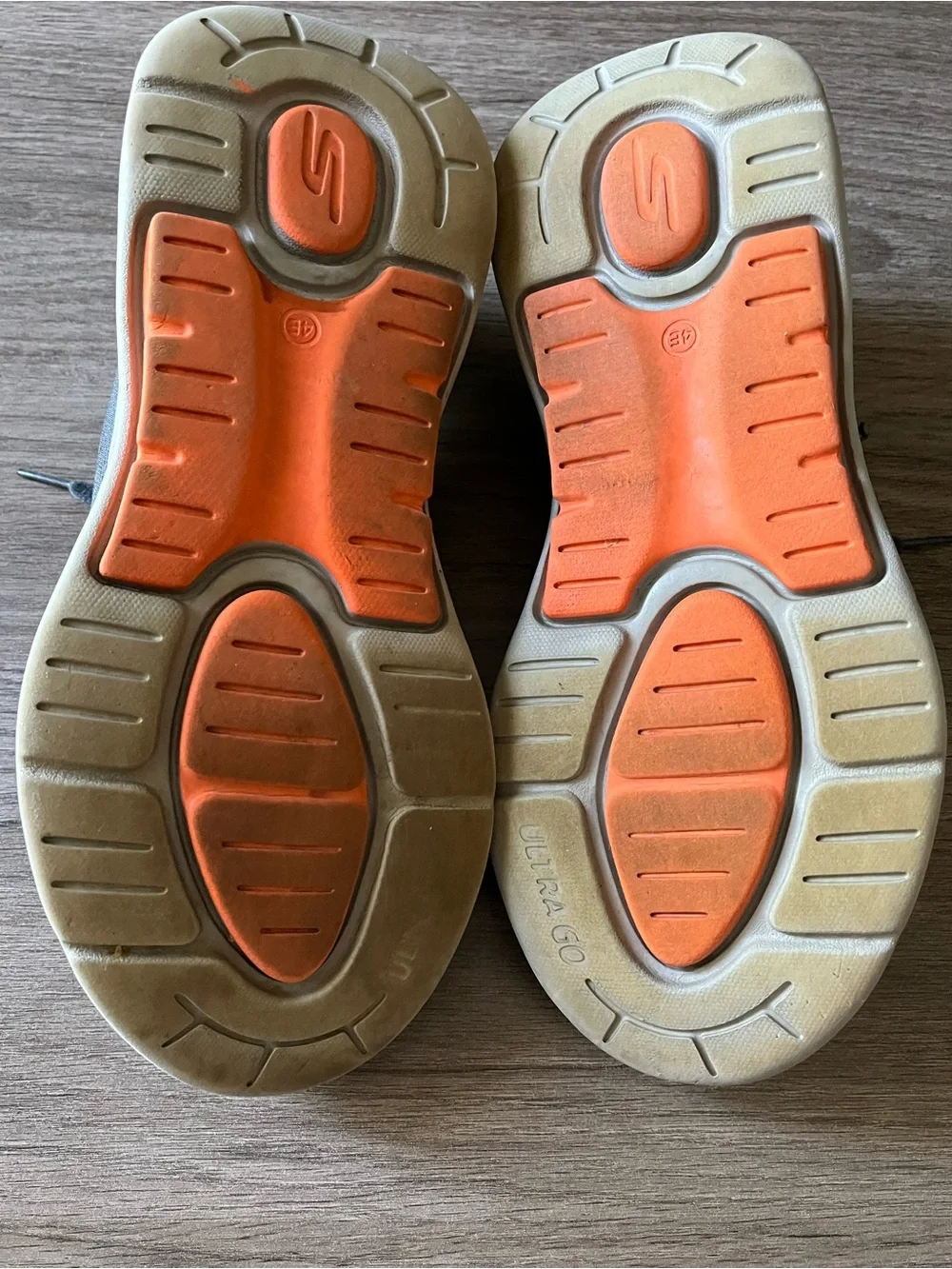 Skechers Slip-Ins GOWALK Arch Fit Idyllic Charcoal and Orange 216116 Size 9 FLAW